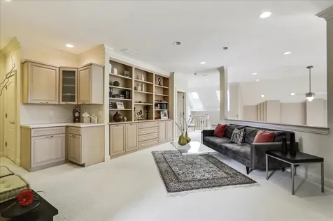 1710 Brighton Court Champaign IL 61822