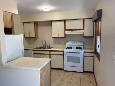 352 College Street Crystal Lake IL 60014