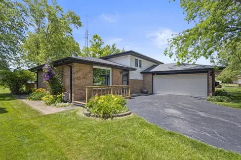 440 Manor Drive Peotone IL 60468