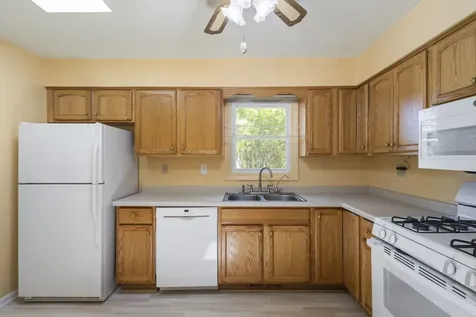 440 Manor Drive Peotone IL 60468