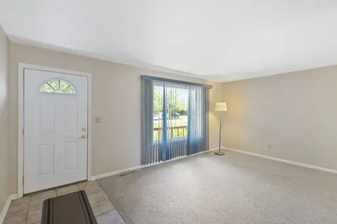 440 Manor Drive Peotone IL 60468