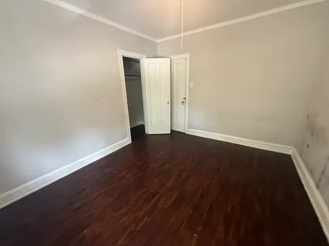 6748 North Ashland Avenue Chicago IL 60626