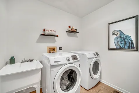 56 Woodstone Court Buffalo Grove IL 60089