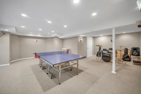 56 Woodstone Court Buffalo Grove IL 60089