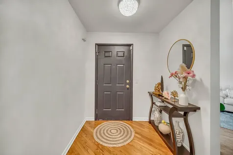 56 Woodstone Court Buffalo Grove IL 60089