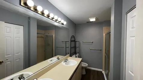 1037 Rockport Drive Carol Stream IL 60188