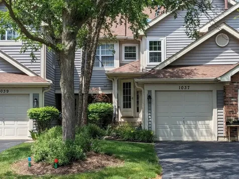 1037 Rockport Drive Carol Stream IL 60188