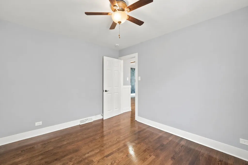 555 East 105th Street Chicago IL 60628