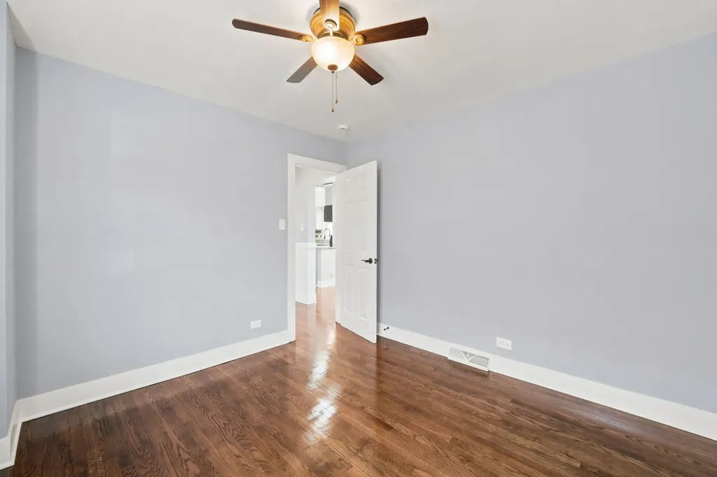 555 East 105th Street Chicago IL 60628