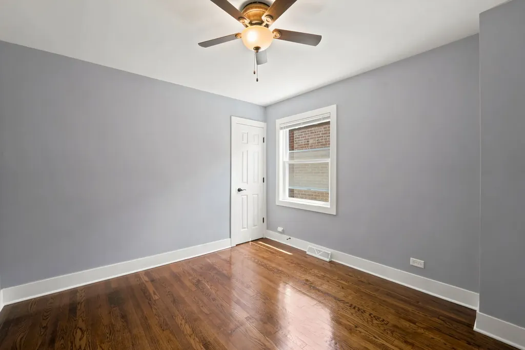 555 East 105th Street Chicago IL 60628