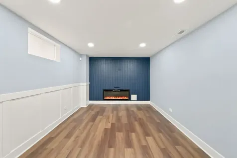 555 East 105th Street Chicago IL 60628