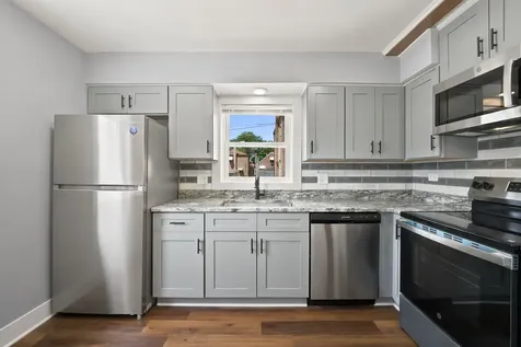 555 East 105th Street Chicago IL 60628