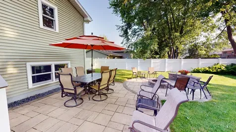 1201 South 10th Street St. Charles IL 60174