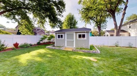 1201 South 10th Street St. Charles IL 60174