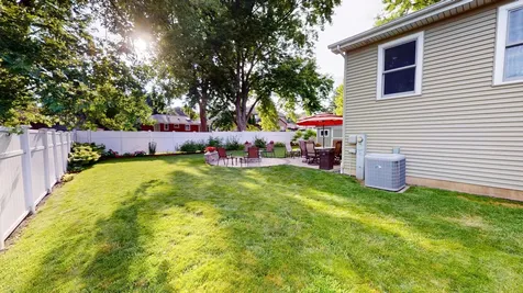 1201 South 10th Street St. Charles IL 60174
