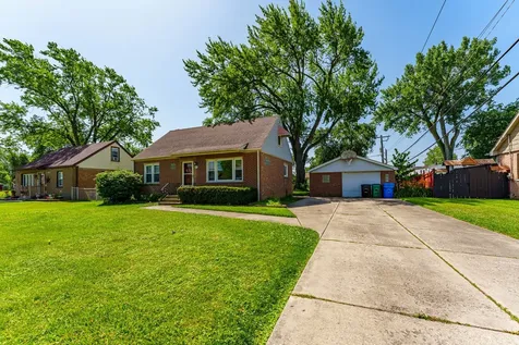 7805 Suburban Lane Bridgeview IL 60455