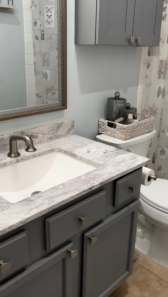 5811 Oakwood Drive Lisle IL 60532