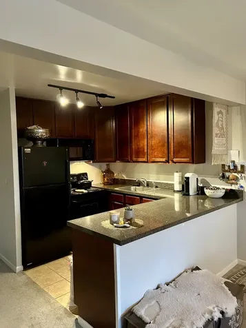 5811 Oakwood Drive Lisle IL 60532