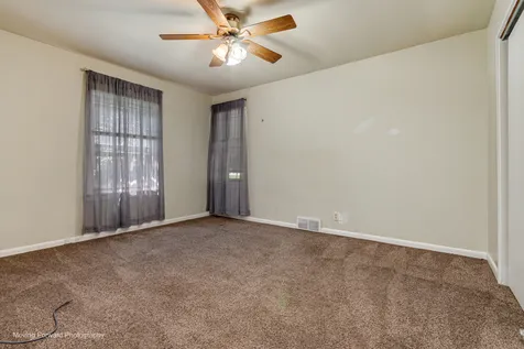 7S151 North Eola Road Aurora IL 60502