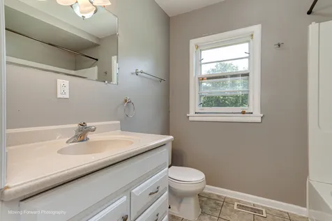7S151 North Eola Road Aurora IL 60502