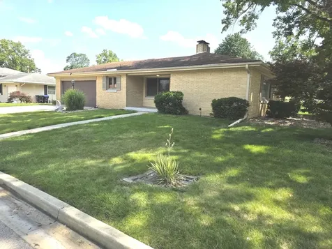 1308 Anderson Street Bloomington IL 61701