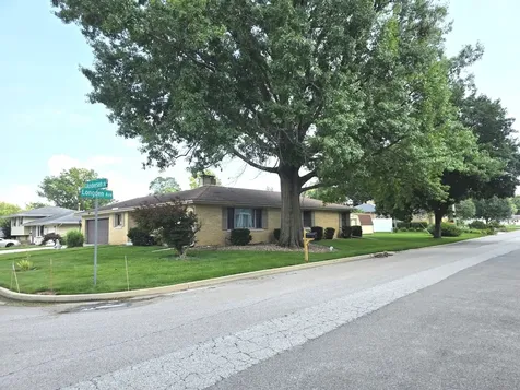 1308 Anderson Street Bloomington IL 61701