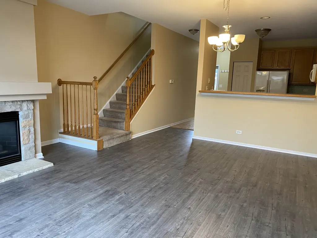 2513 Oneida Lane Naperville IL 60563