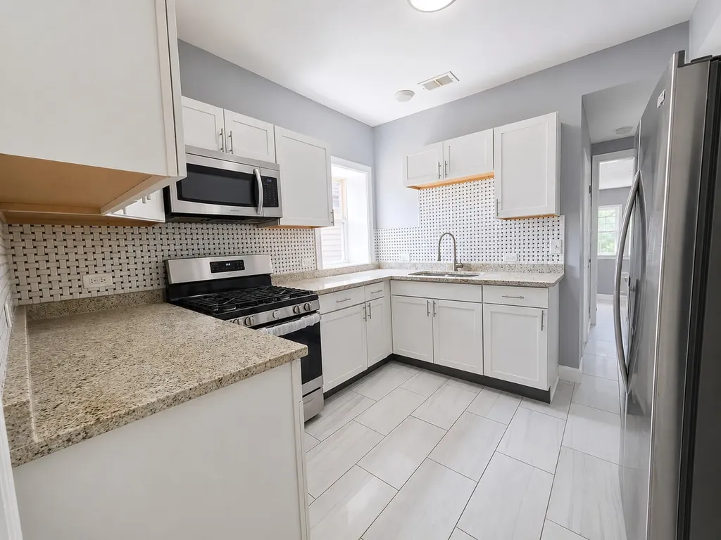 5020 West Ohio Street Chicago IL 60644