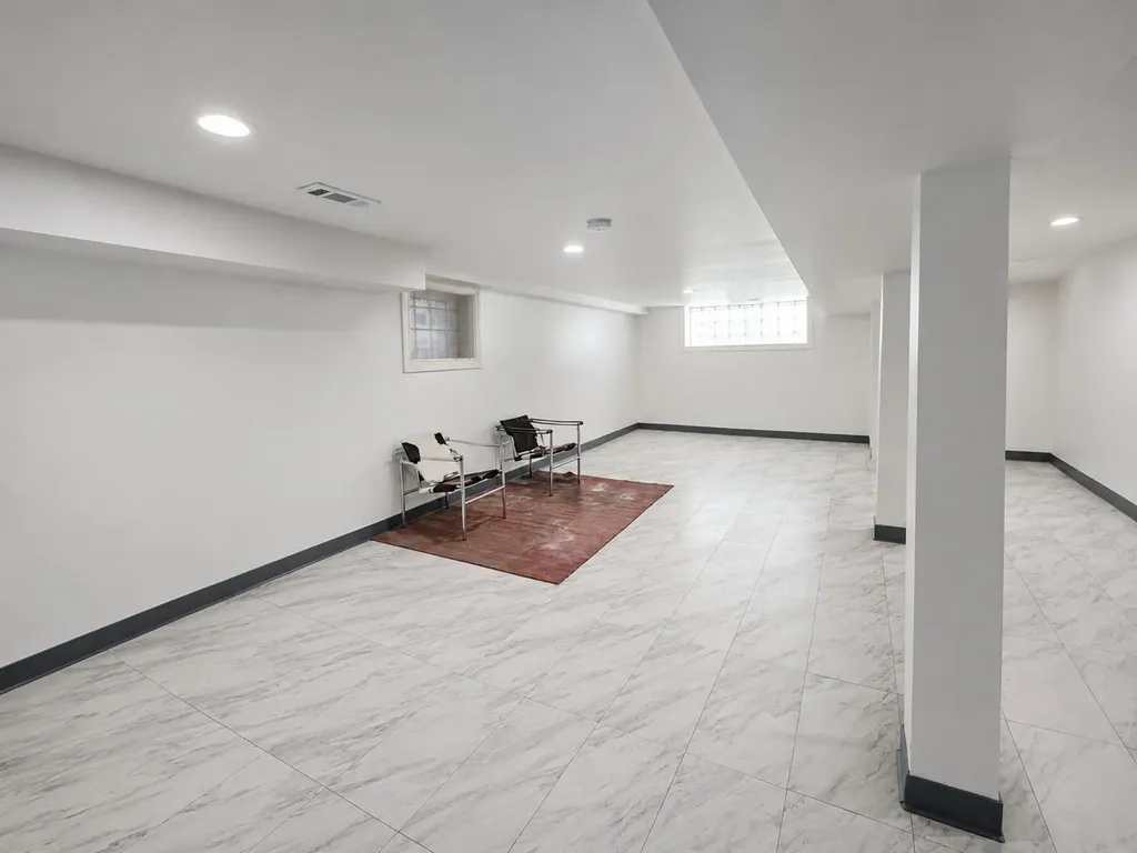 5020 West Ohio Street Chicago IL 60644