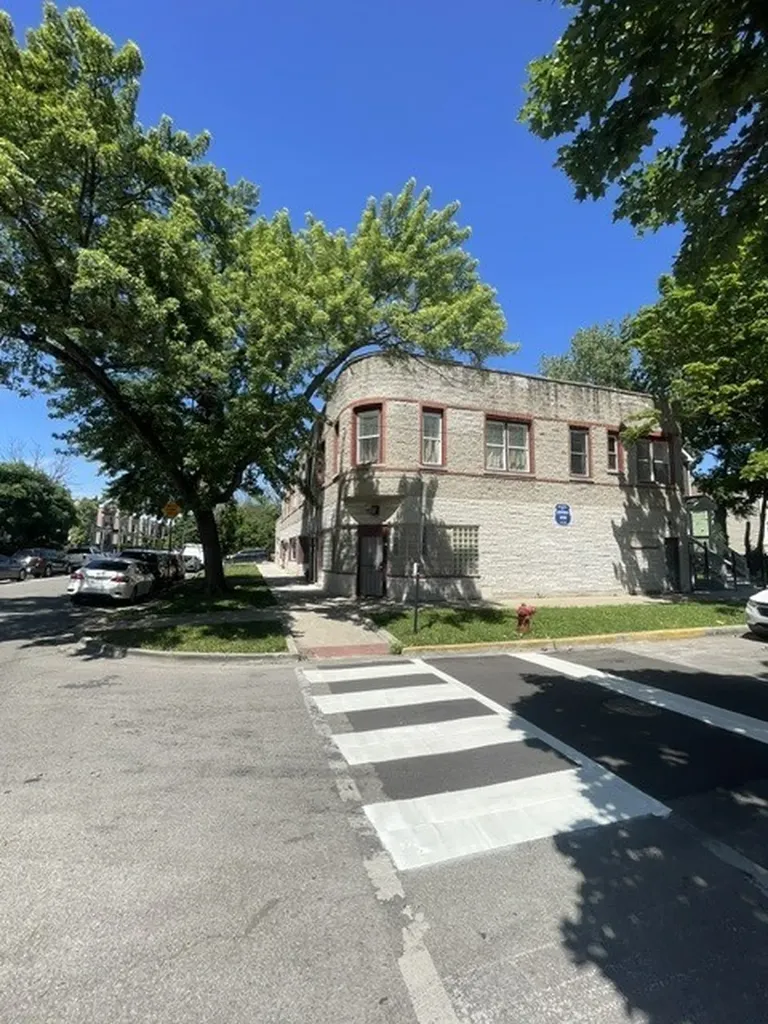 4200 West Hirsch Street Chicago IL 60651