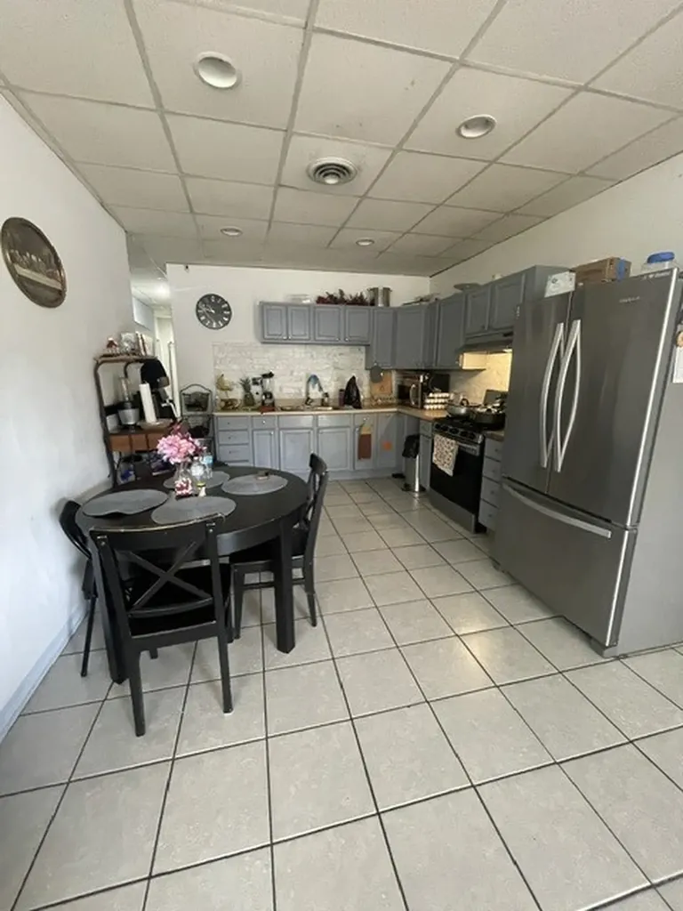 4200 West Hirsch Street Chicago IL 60651