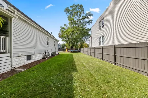 15724 Emerald Avenue Harvey IL 60426