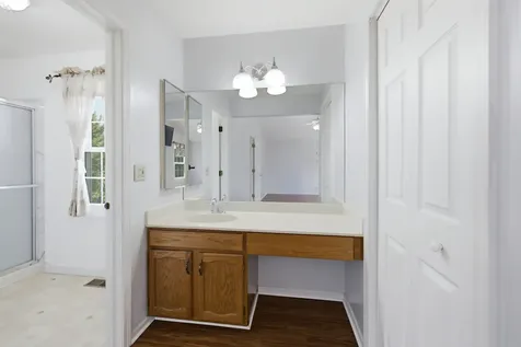 399 Stonewood Circle Carol Stream IL 60188