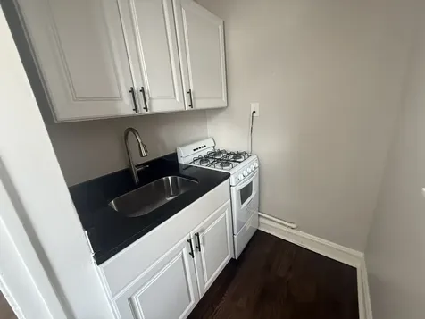6912 North Ashland Boulevard Chicago IL 60626