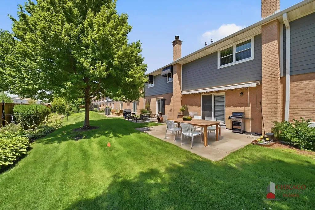 2550 West 112th Street Chicago IL 60655