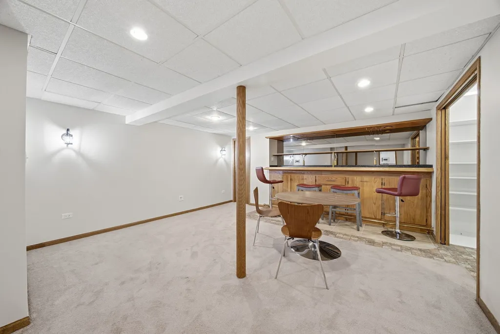 2550 West 112th Street Chicago IL 60655