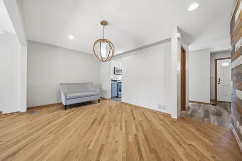 2550 West 112th Street Chicago IL 60655