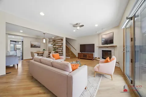 2550 West 112th Street Chicago IL 60655
