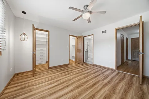 2550 West 112th Street Chicago IL 60655