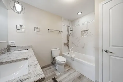 2550 West 112th Street Chicago IL 60655