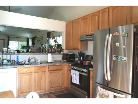 127 West Amberley Drive Round Lake IL 60073