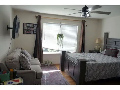 127 West Amberley Drive Round Lake IL 60073