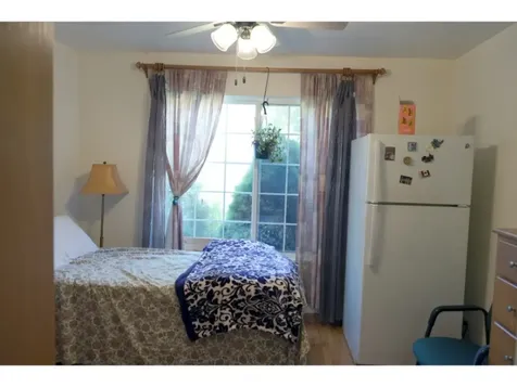 127 West Amberley Drive Round Lake IL 60073
