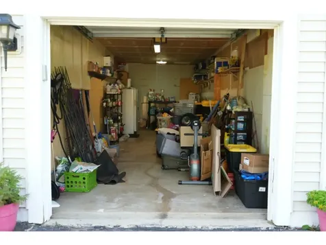 127 West Amberley Drive Round Lake IL 60073
