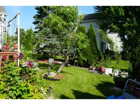 127 West Amberley Drive Round Lake IL 60073