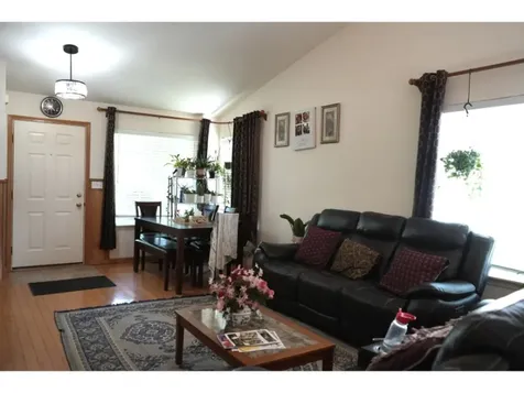 127 West Amberley Drive Round Lake IL 60073