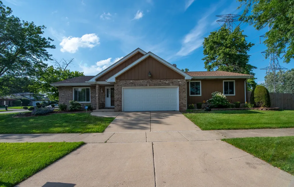 1960 185TH Street Lansing IL 60438