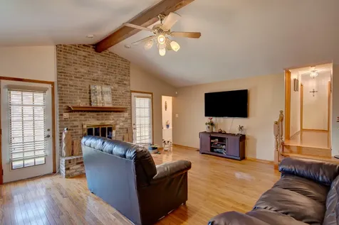 1960 185TH Street Lansing IL 60438