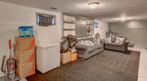 1960 185TH Street Lansing IL 60438