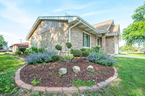 1960 185TH Street Lansing IL 60438